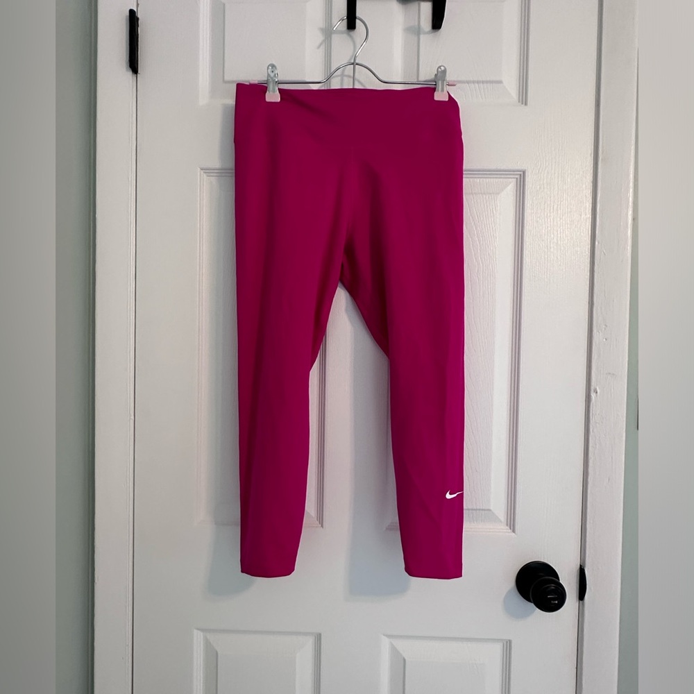 Nike pink leggings